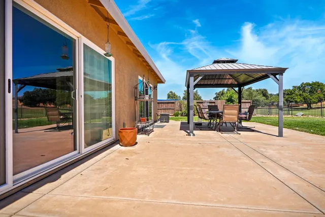 $669,000 | 400 Canterbury Court, Ione, CA 95640