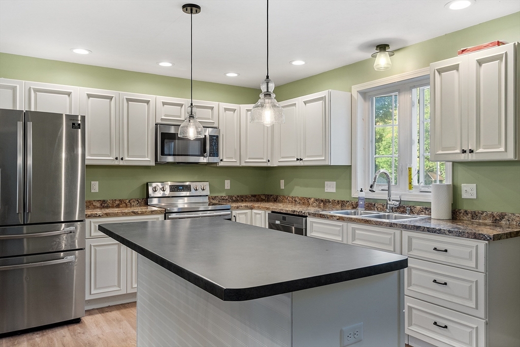 378 Otter River Road Templeton, MA 01468 - Photo 5 of 41 Gallery Image 5