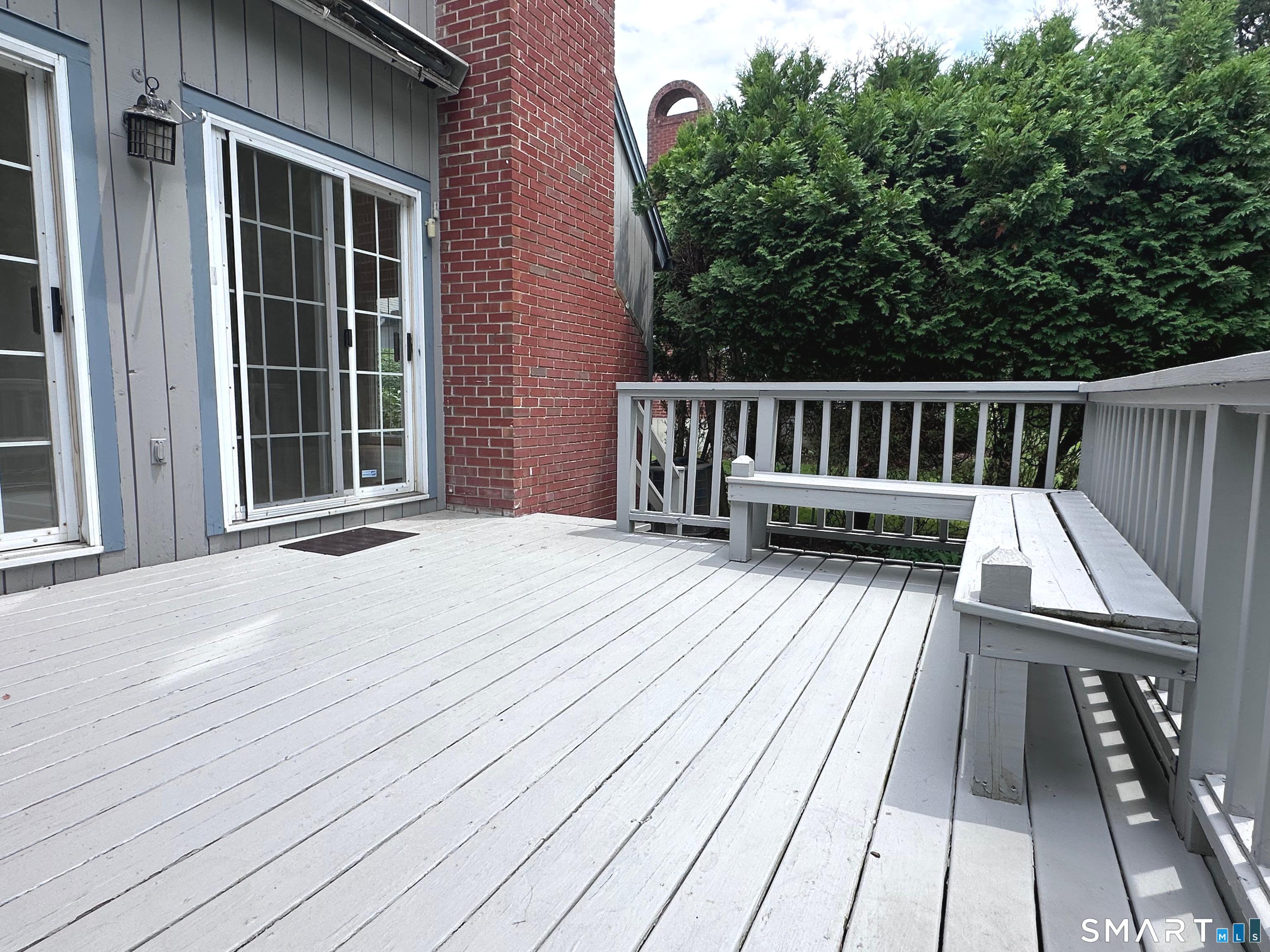166 Glengarry Road, Unit 166 Fairfield, CT 06825 - Photo 29 of 39