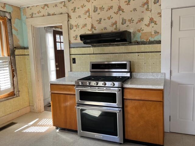 112 Brave Boat Harbor Road Kittery Point, ME 03905 - Photo 10 of 23 IMG_2105