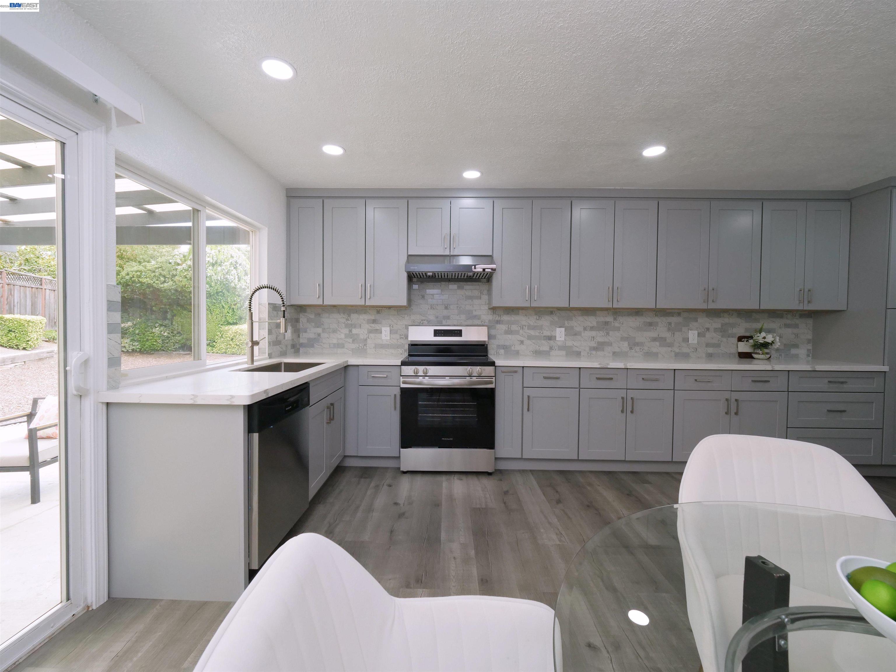20 Yale Court San Ramon, CA 94583 - Photo 5 of 86 Gallery Image 5