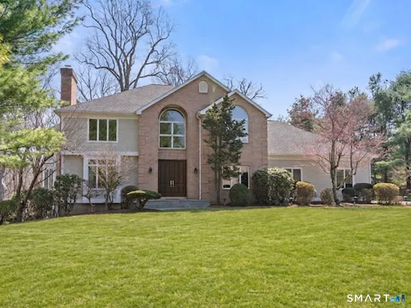 $1,225,000 | 1 Mountaincrest Drive, Cheshire, CT 06410
