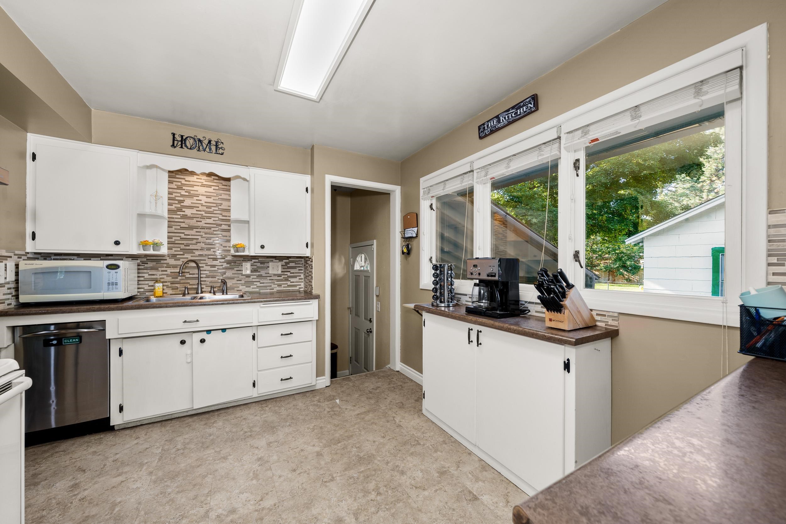 5327 North Walnut Street Spokane, WA 99205 - Photo 11 of 34