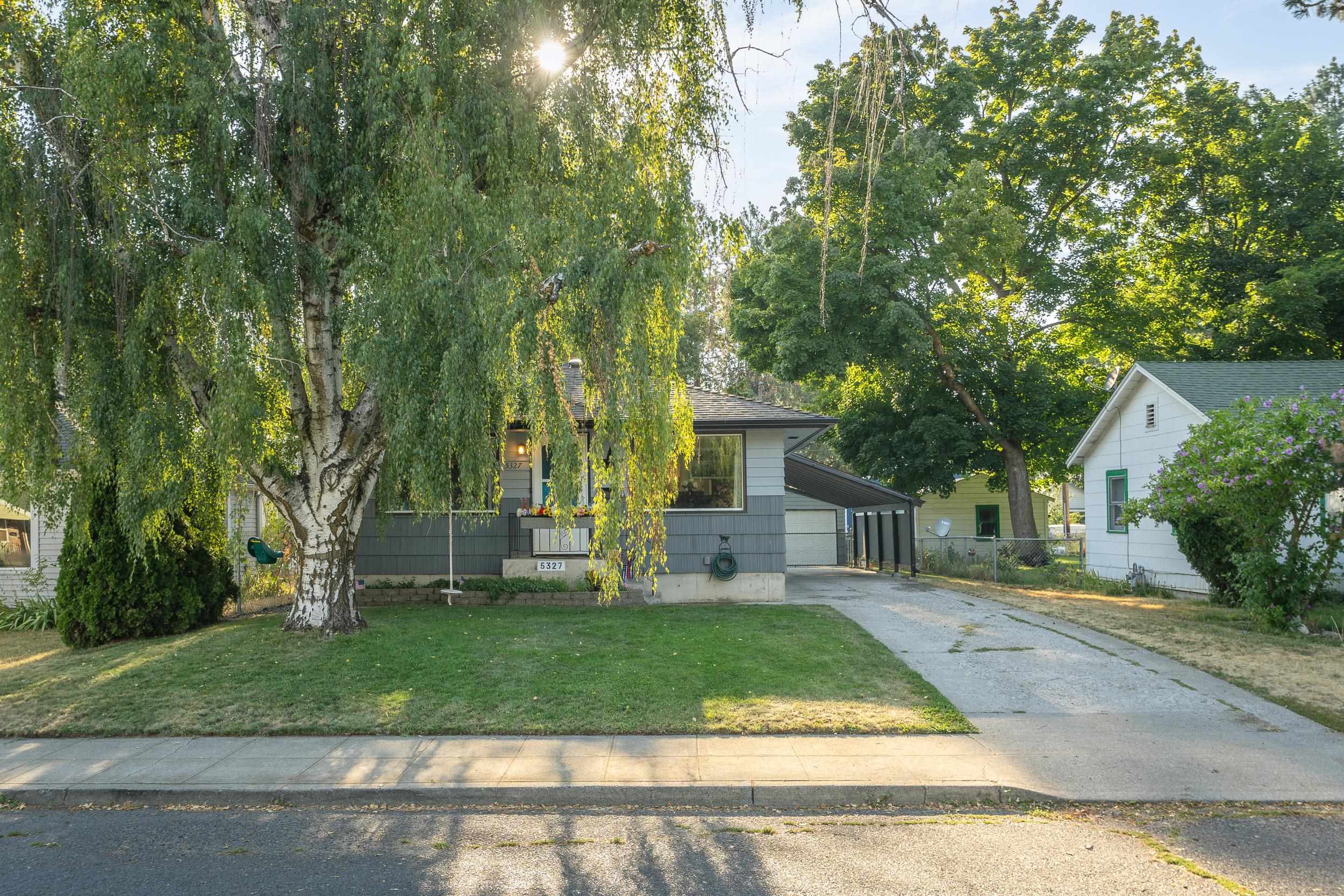 5327 North Walnut Street Spokane, WA 99205 - Photo 3 of 34