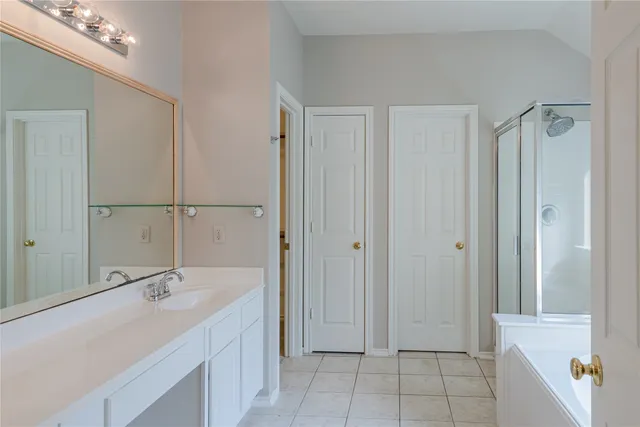 $3,000 | 119 South Merryweather Circle, The Woodlands, TX 77384