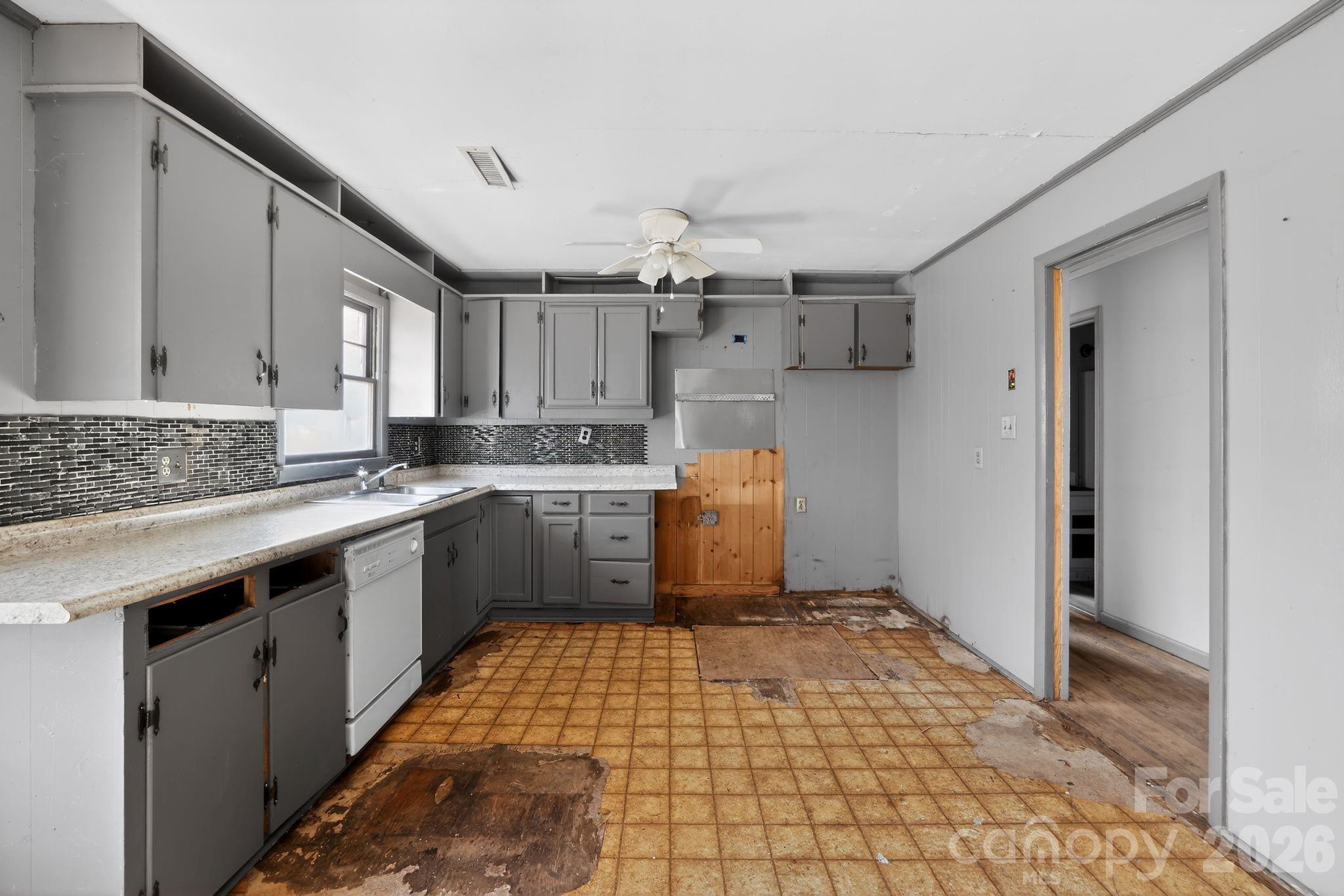 167 Short Road Ellenboro, NC 28040 - Photo 5 of 33