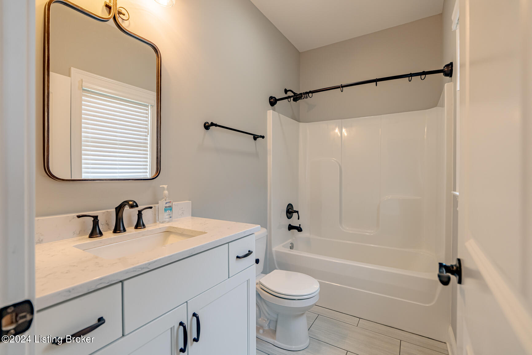 1519 Yoder Tipton Road Taylorsville, KY 40071 - Photo 31 of 114 Full Bath #2
