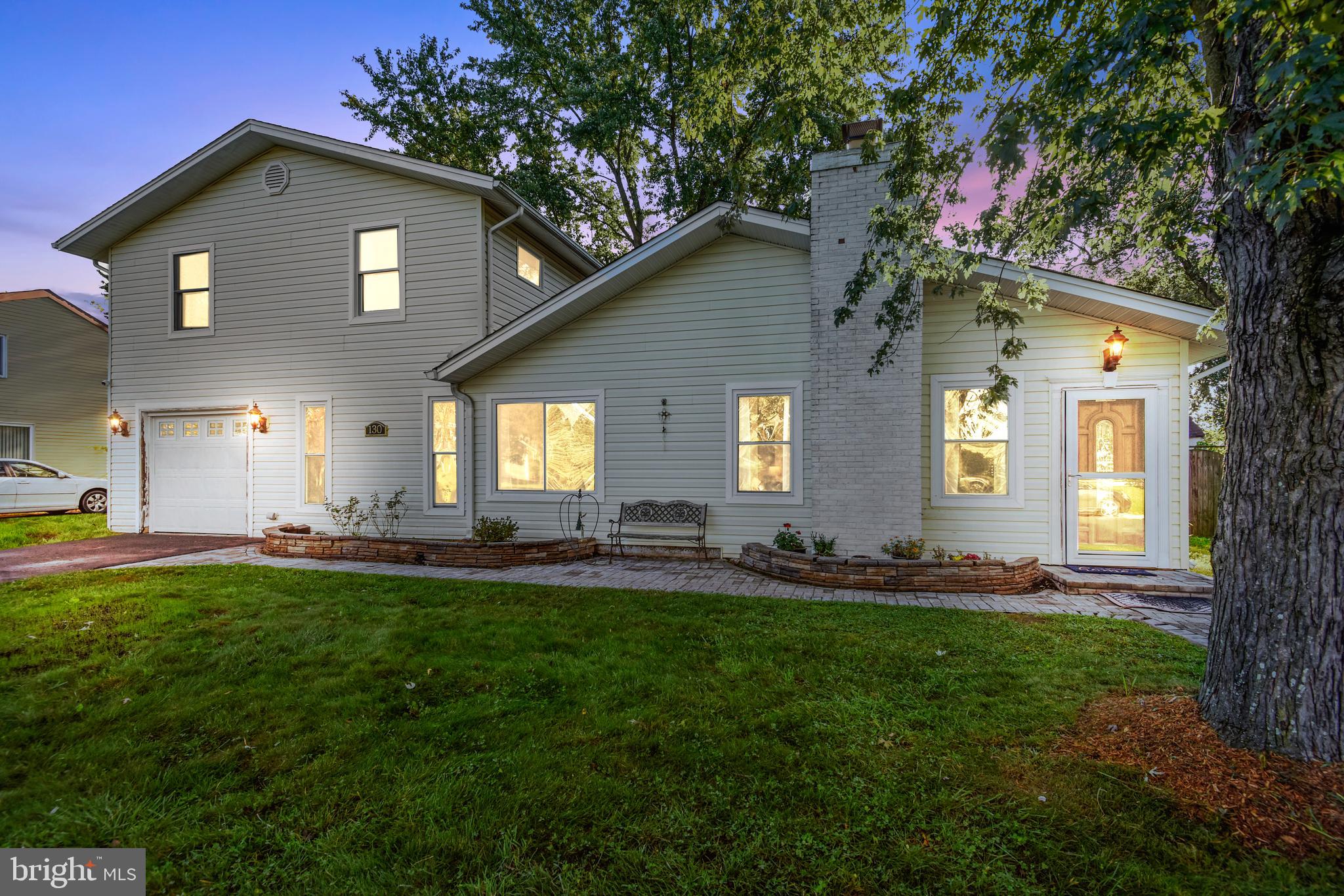 130 South Fox Road Sterling, VA 20164 - Photo 2 of 52 Gallery Image 2