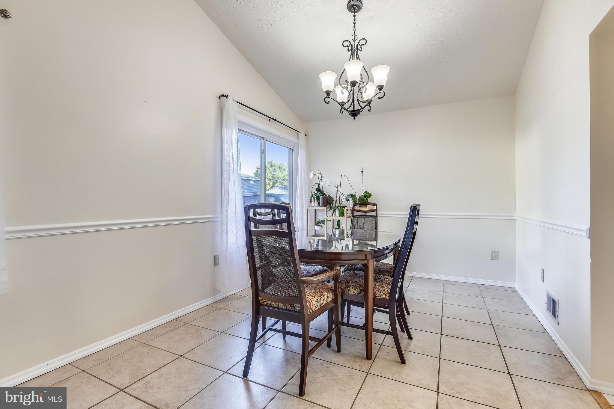 130 South Fox Road Sterling, VA 20164 - Photo 11 of 52 Gallery Image 11