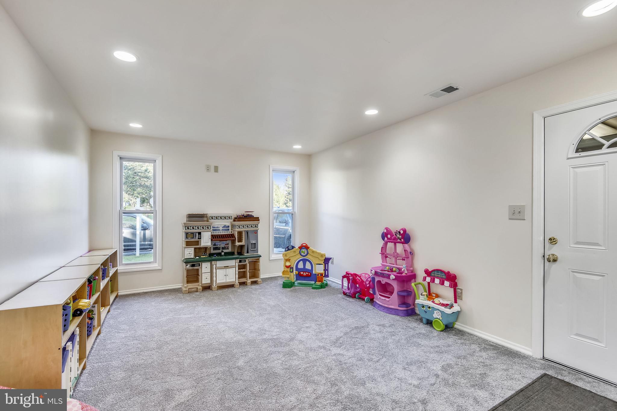 130 South Fox Road Sterling, VA 20164 - Photo 13 of 52 Gallery Image 13