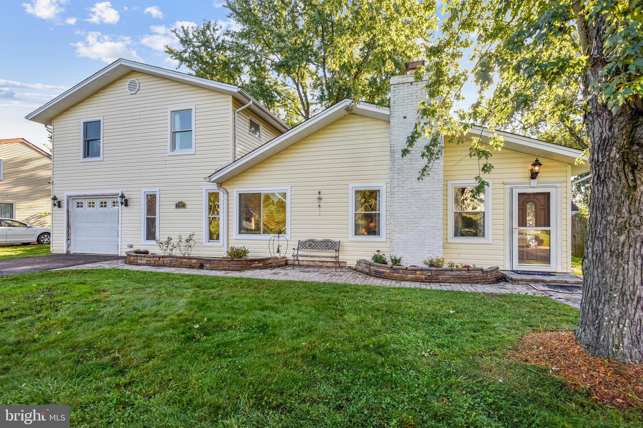 130 South Fox Road Sterling, VA 20164 - Photo 3 of 52 Gallery Image 3