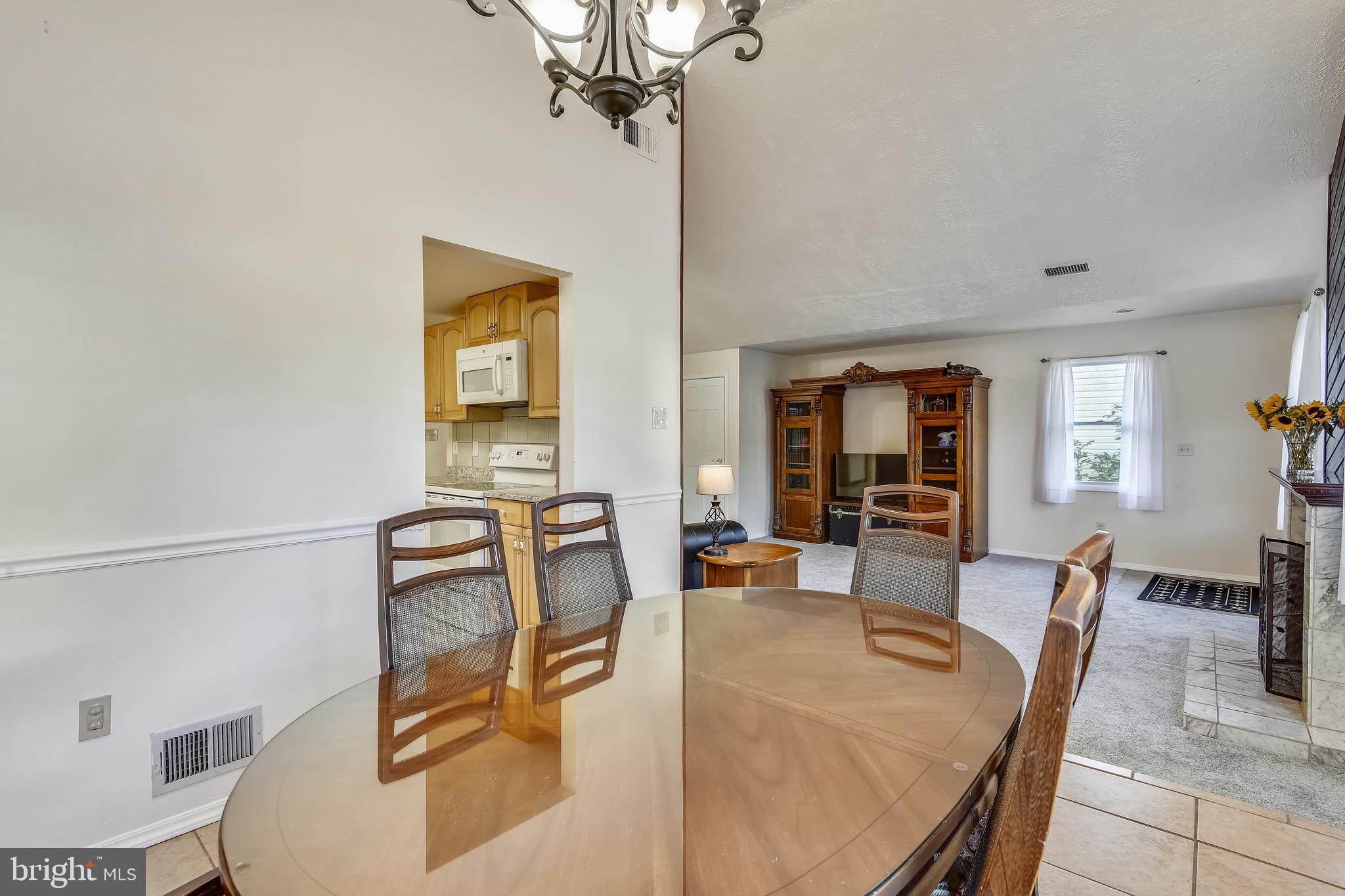 130 South Fox Road Sterling, VA 20164 - Photo 7 of 52 Gallery Image 7