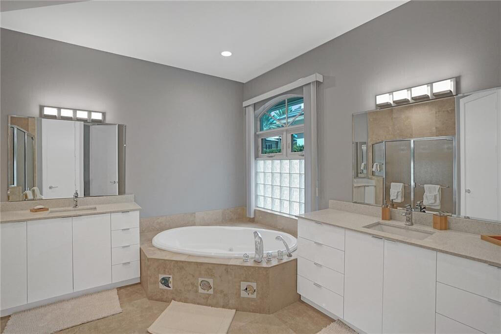 1033 Brooks Lane Delray Beach, FL 33483 - Photo 13 of 20 Main Bathroom