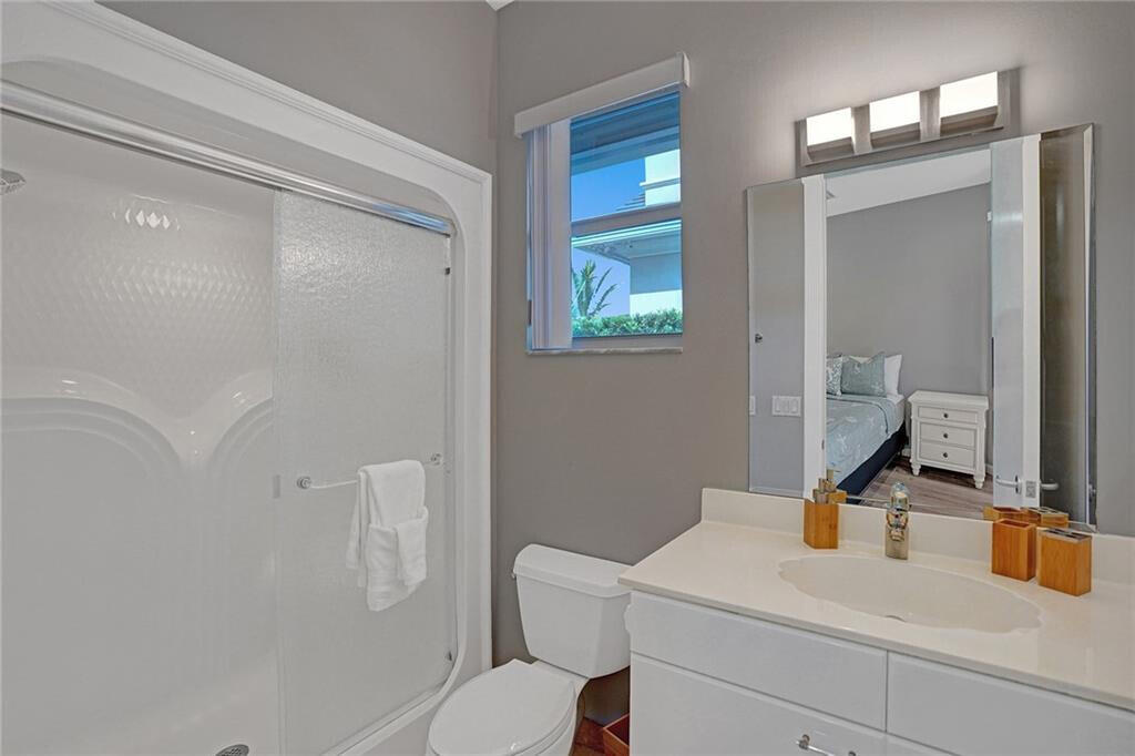 1033 Brooks Lane Delray Beach, FL 33483 - Photo 15 of 20 Front Bathrooms