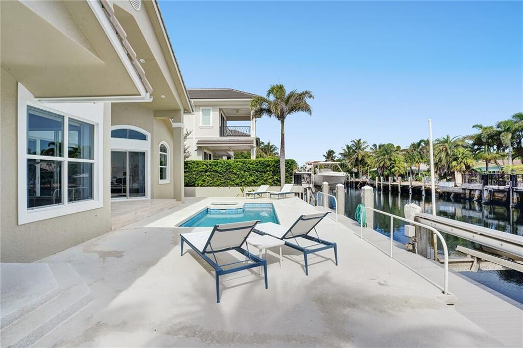 1033 Brooks Lane Delray Beach, FL 33483 - Photo 19 of 20 Deck