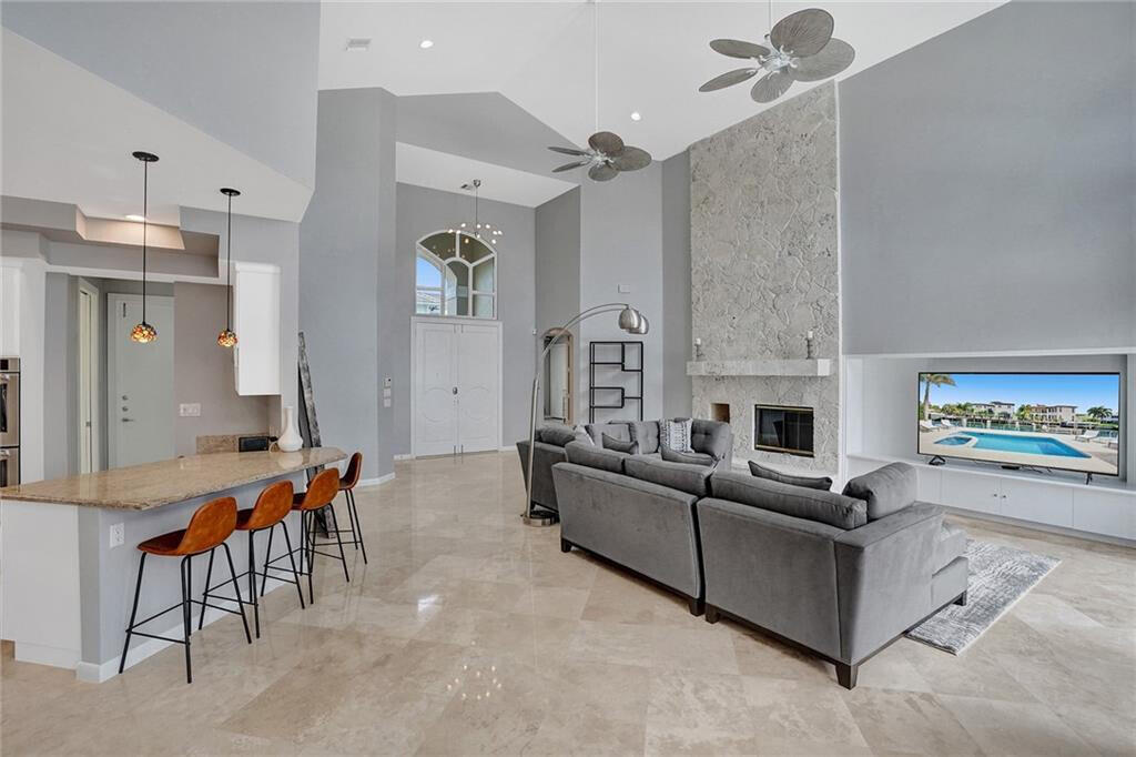 1033 Brooks Lane Delray Beach, FL 33483 - Photo 5 of 20 Living Area and Island