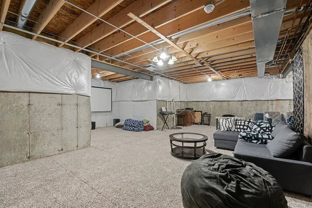 $4,000 | 4319 Silver Bell Court, Naperville, IL 60564