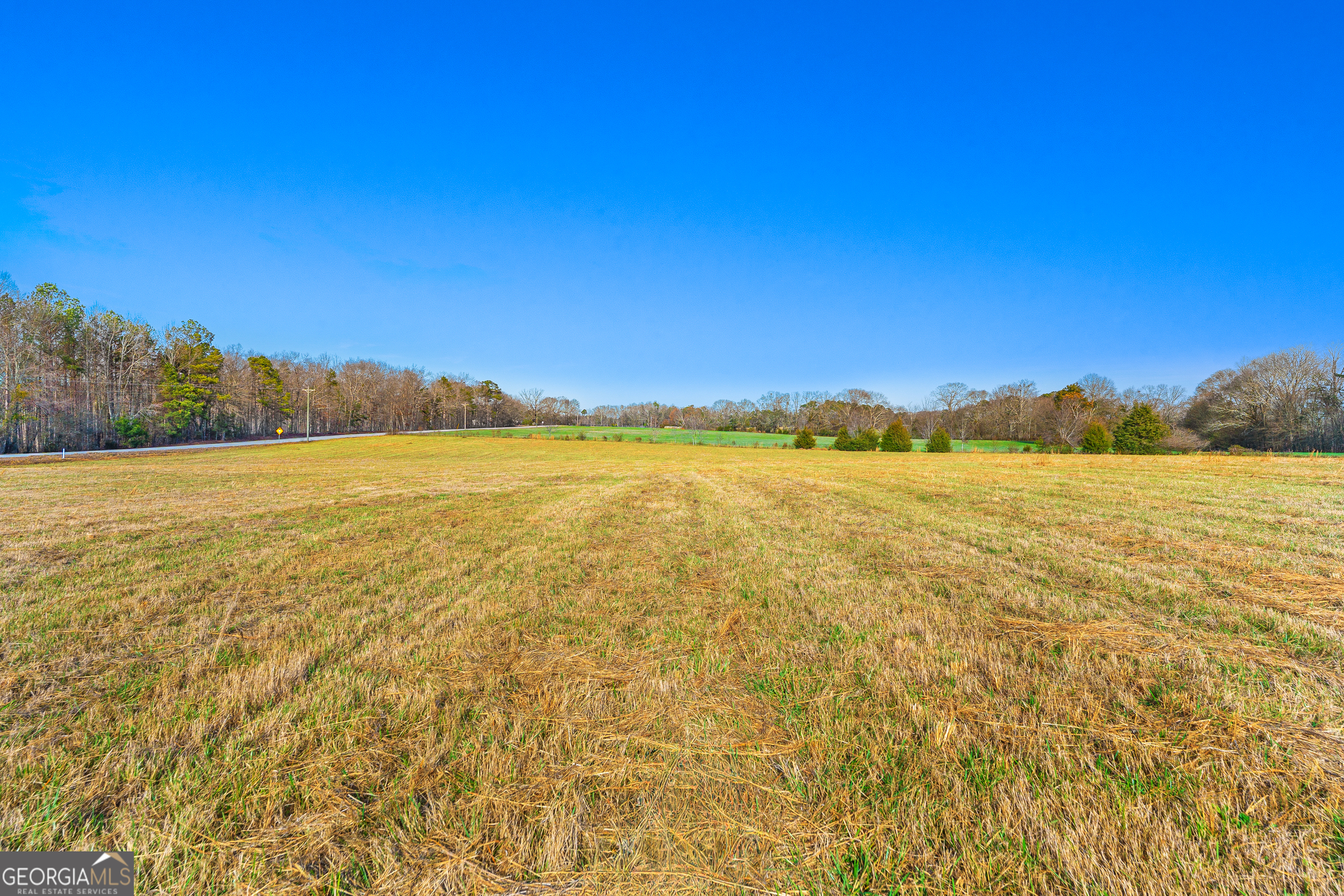 0 Reed Creek Highway Hartwell, GA 30643 - Photo 6 of 15 a view of an ocean and beach