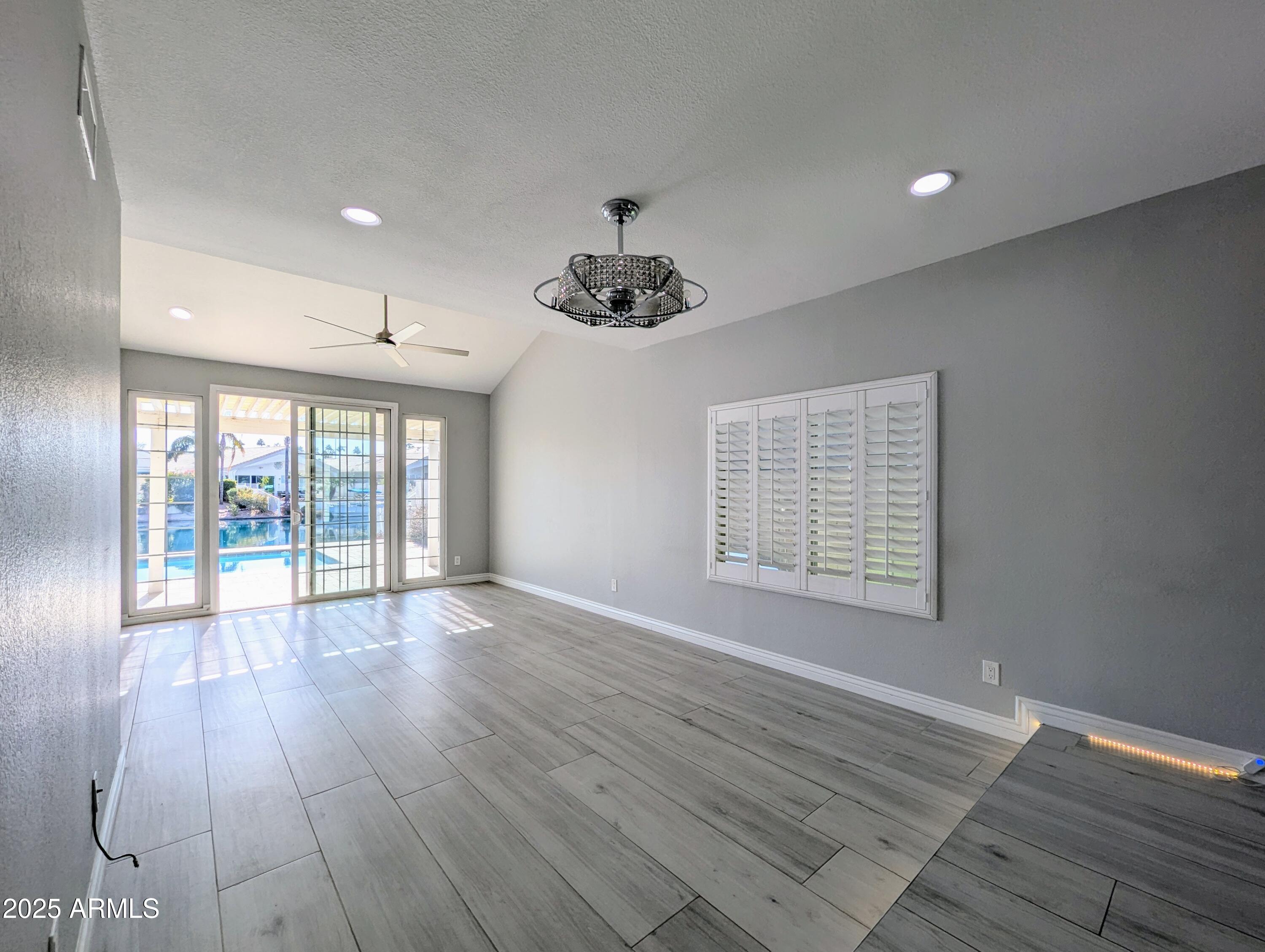 1337 West Windrift Way Gilbert, AZ 85233 - Photo 12 of 50 1337 W WINDRIFT WAY