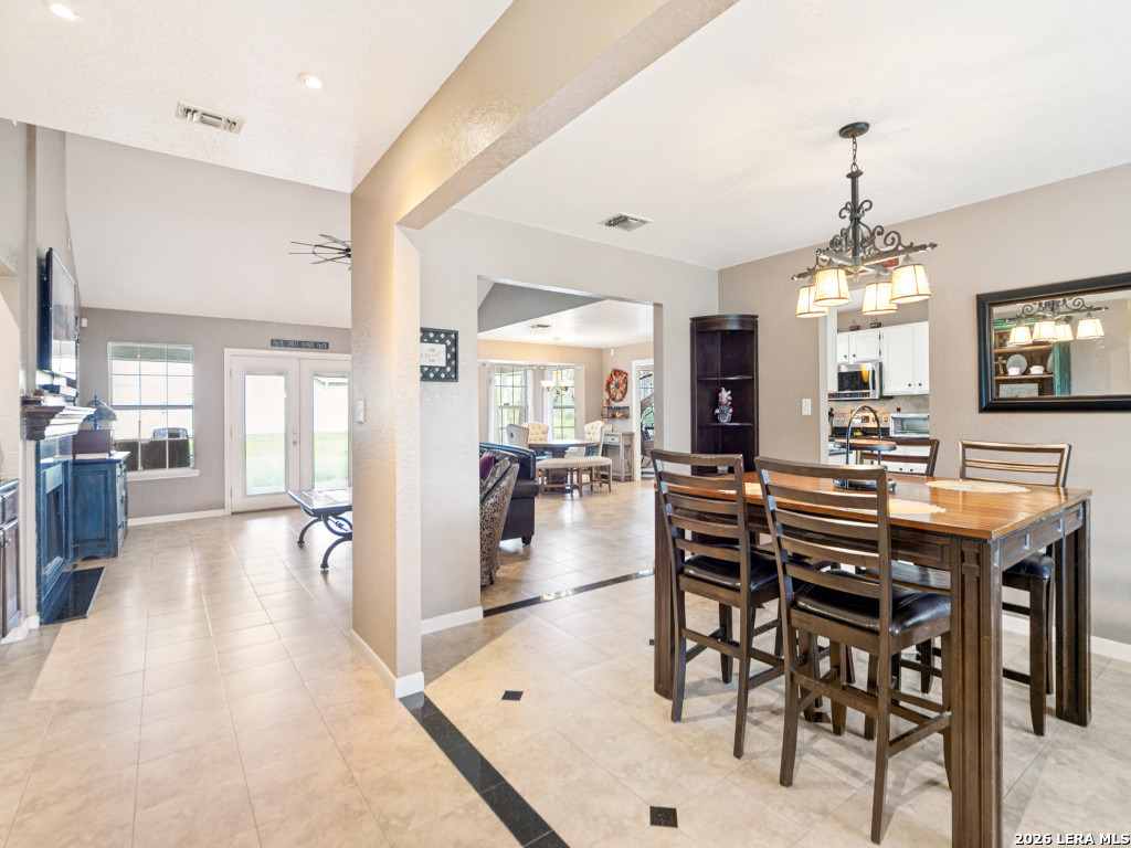 335 Spur Ridge San Antonio, TX 78264 - Photo 8 of 28