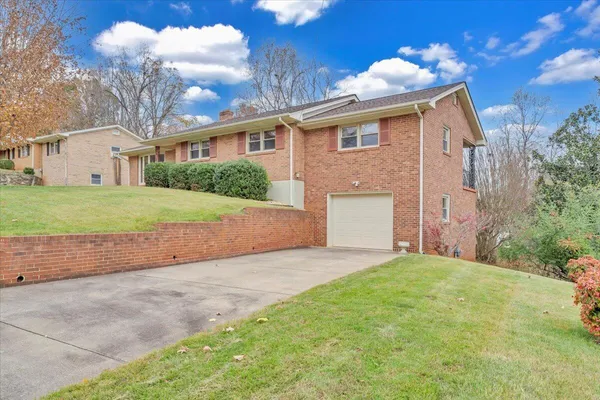 $215,000 | 601 5th Street, Martinsville, VA 24112