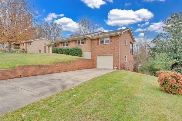 $215,000 | 601 5th Street, Martinsville, VA 24112