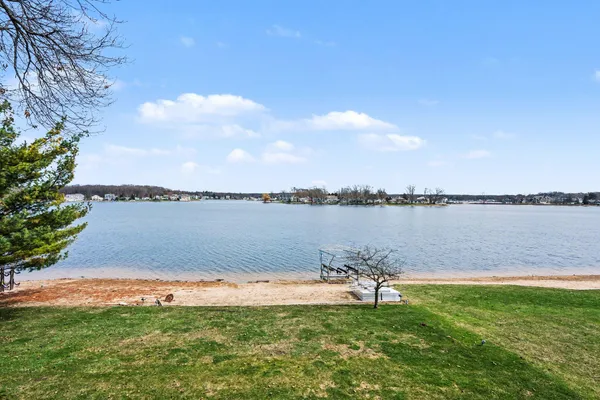$885,000 | 7025 Eagle Hts Drive, Mattawan, MI 49071