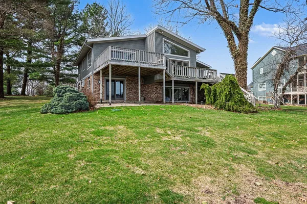 $885,000 | 7025 Eagle Hts Drive, Mattawan, MI 49071