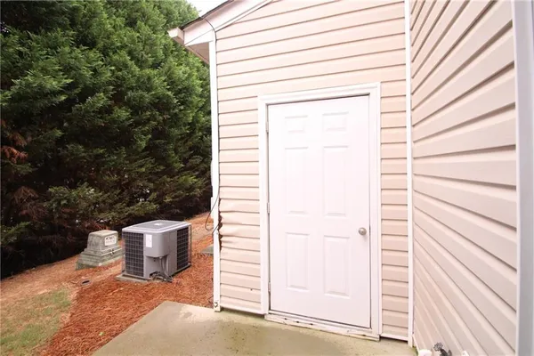 $1,800 | 2729 Heathrow Drive, Lawrenceville, GA 30043