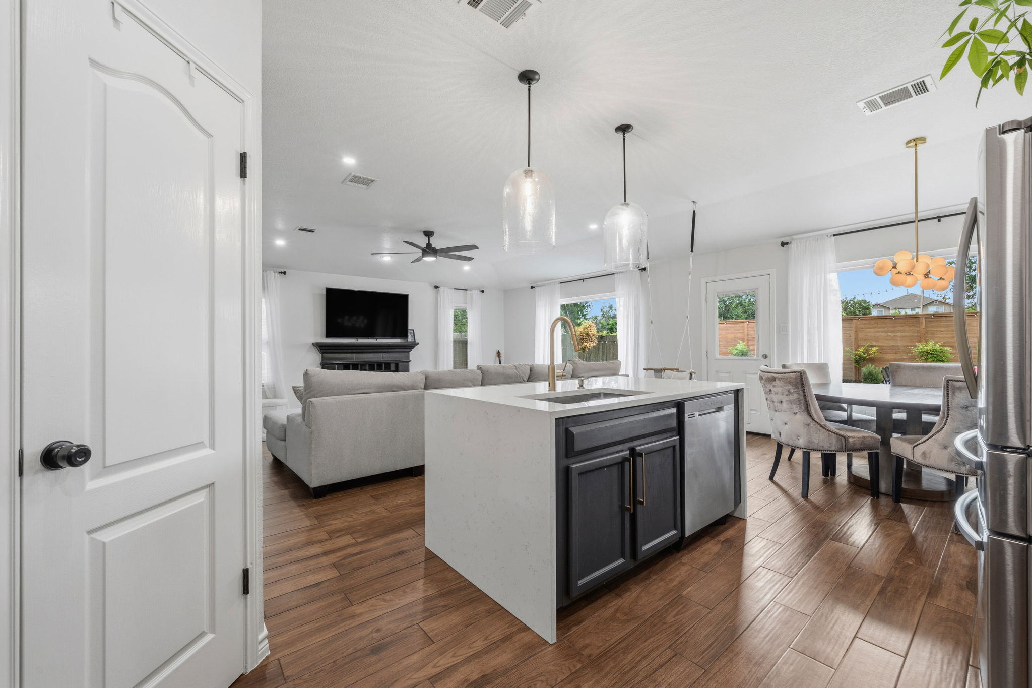 9400 Lightwood Loop Austin, TX 78748 - Photo 11 of 38