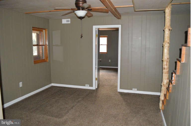 3112 Kaetzel Road Rohrersville, MD 21779 - Photo 26 of 30 Family Room