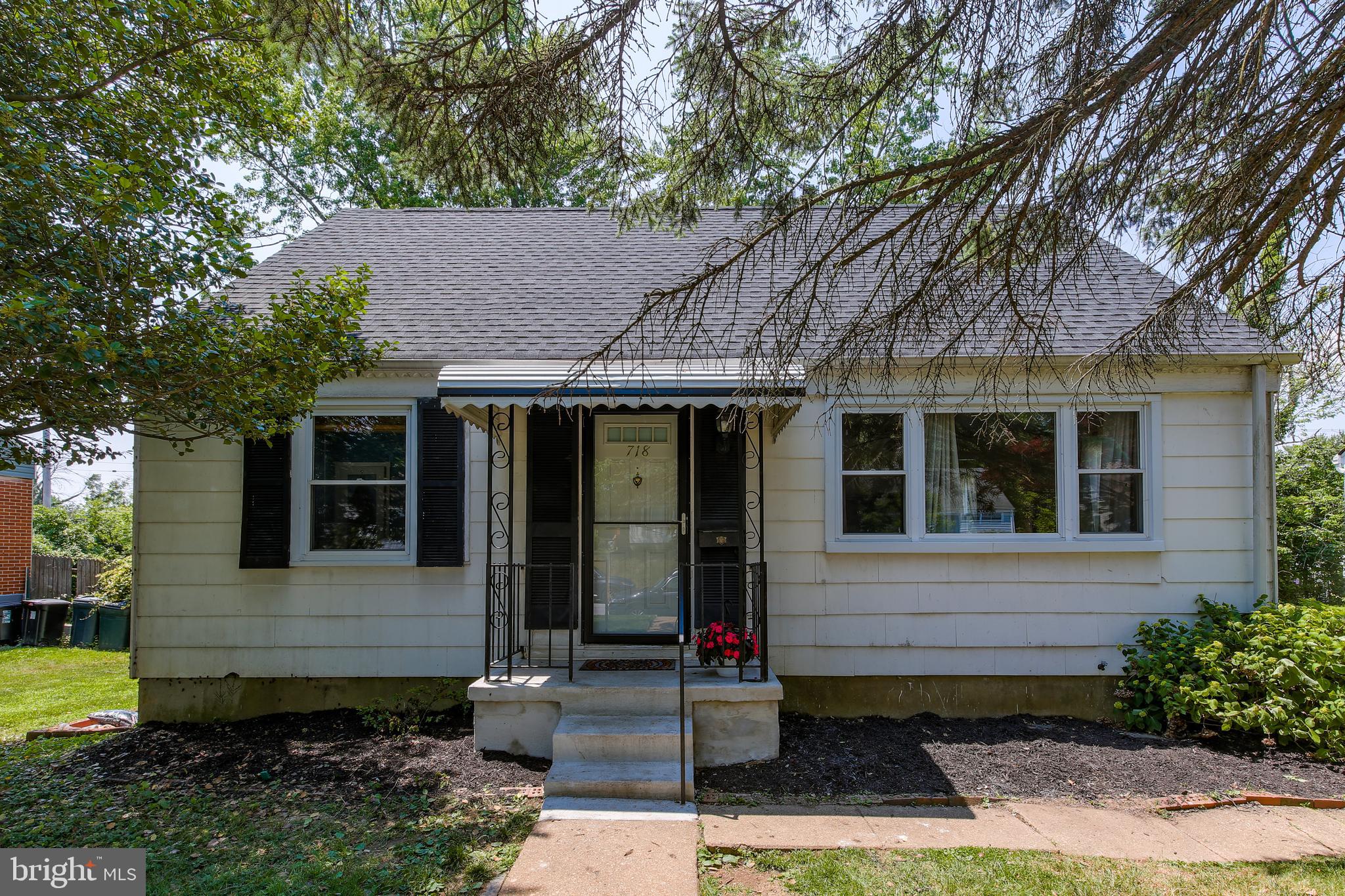 718 Templecliff Road Baltimore, MD 21208 - Photo 1 of 23