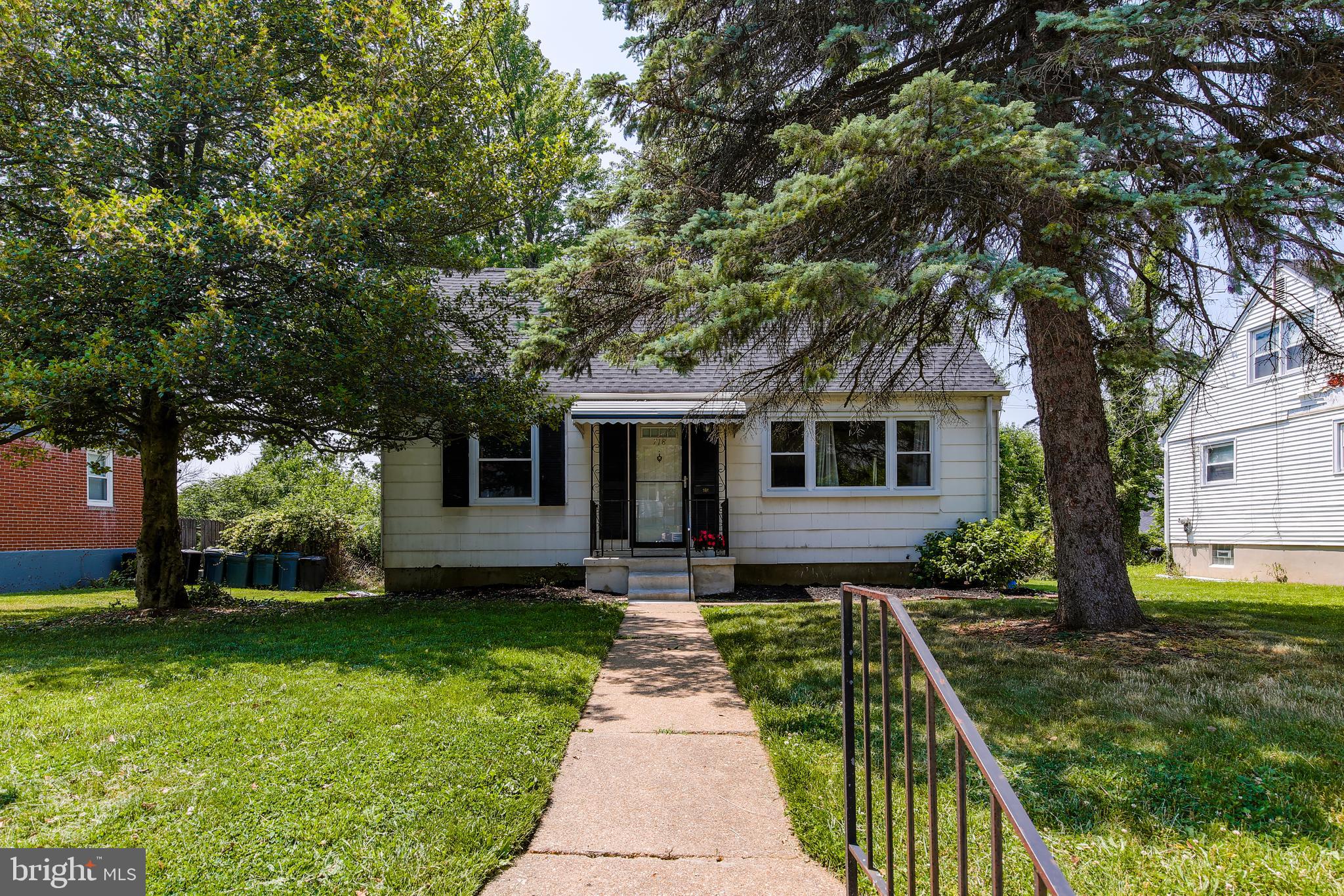 718 Templecliff Road Baltimore, MD 21208 - Photo 2 of 23