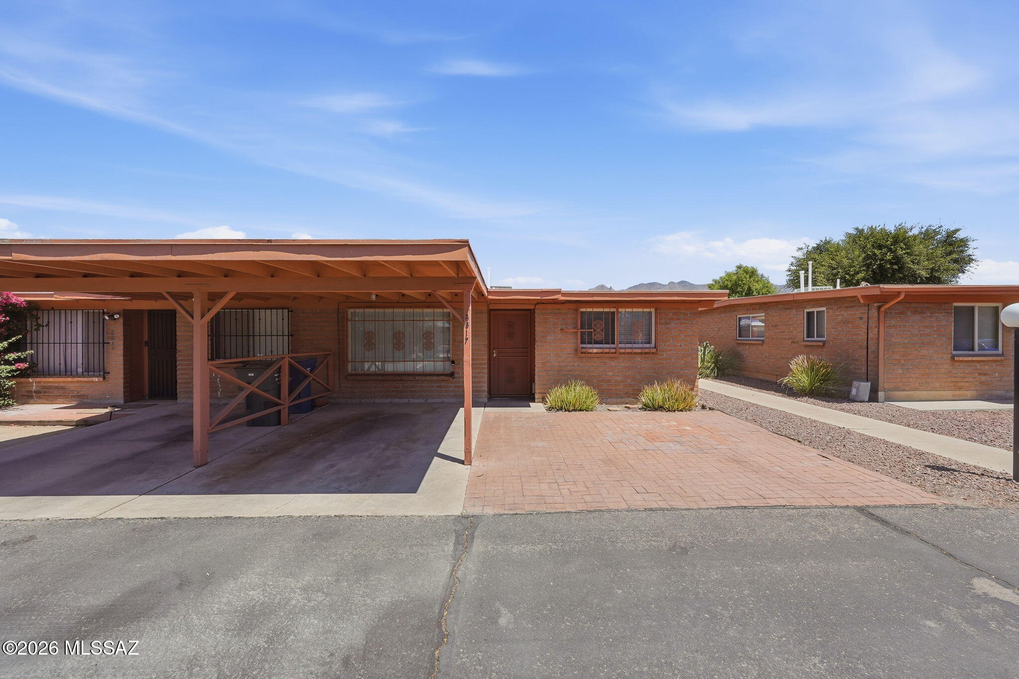 3317 East Fort Lowell Road Tucson, AZ 85716 - Photo 2 of 34