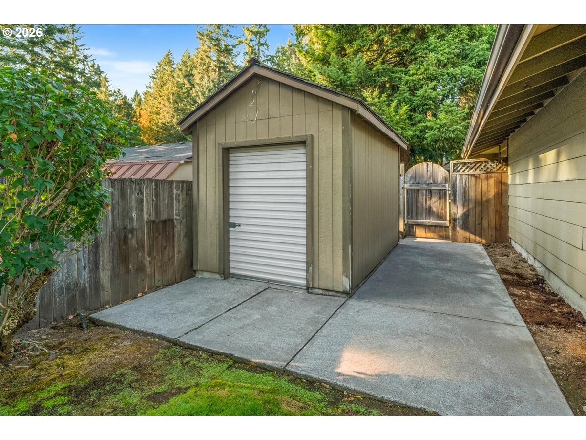 18800 Southwest Longacre Street Beaverton, OR 97003 - Photo 32 of 46