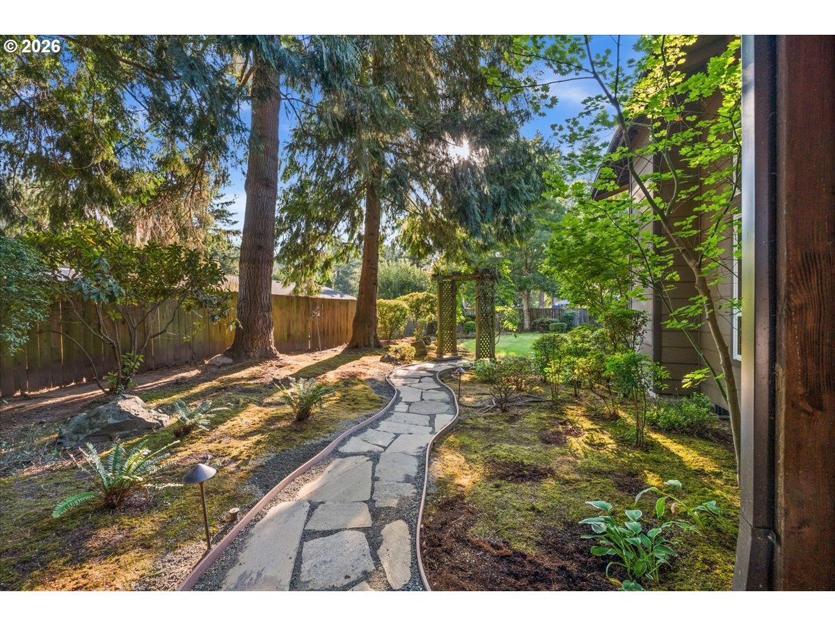 18800 Southwest Longacre Street Beaverton, OR 97003 - Photo 36 of 46