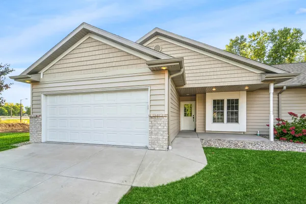 $315,000 | 3198 West Ryegrass Drive, Appleton, WI 54913