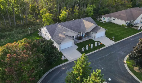 $315,000 | 3198 West Ryegrass Drive, Appleton, WI 54913