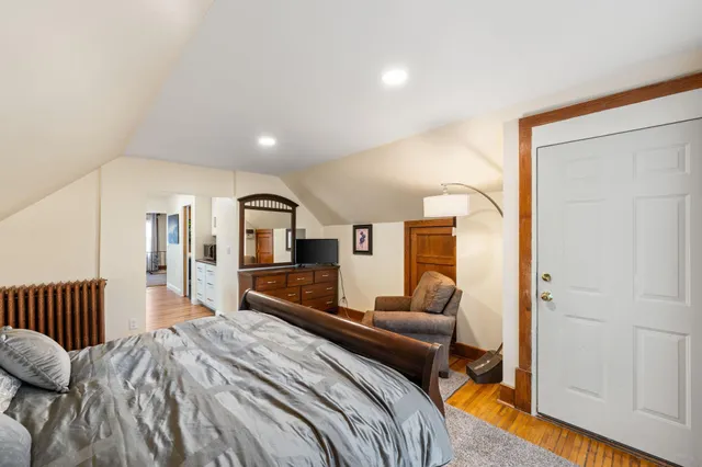 $1,995 | 2707 Garfield Avenue, Unit 3, Minneapolis, MN 55408