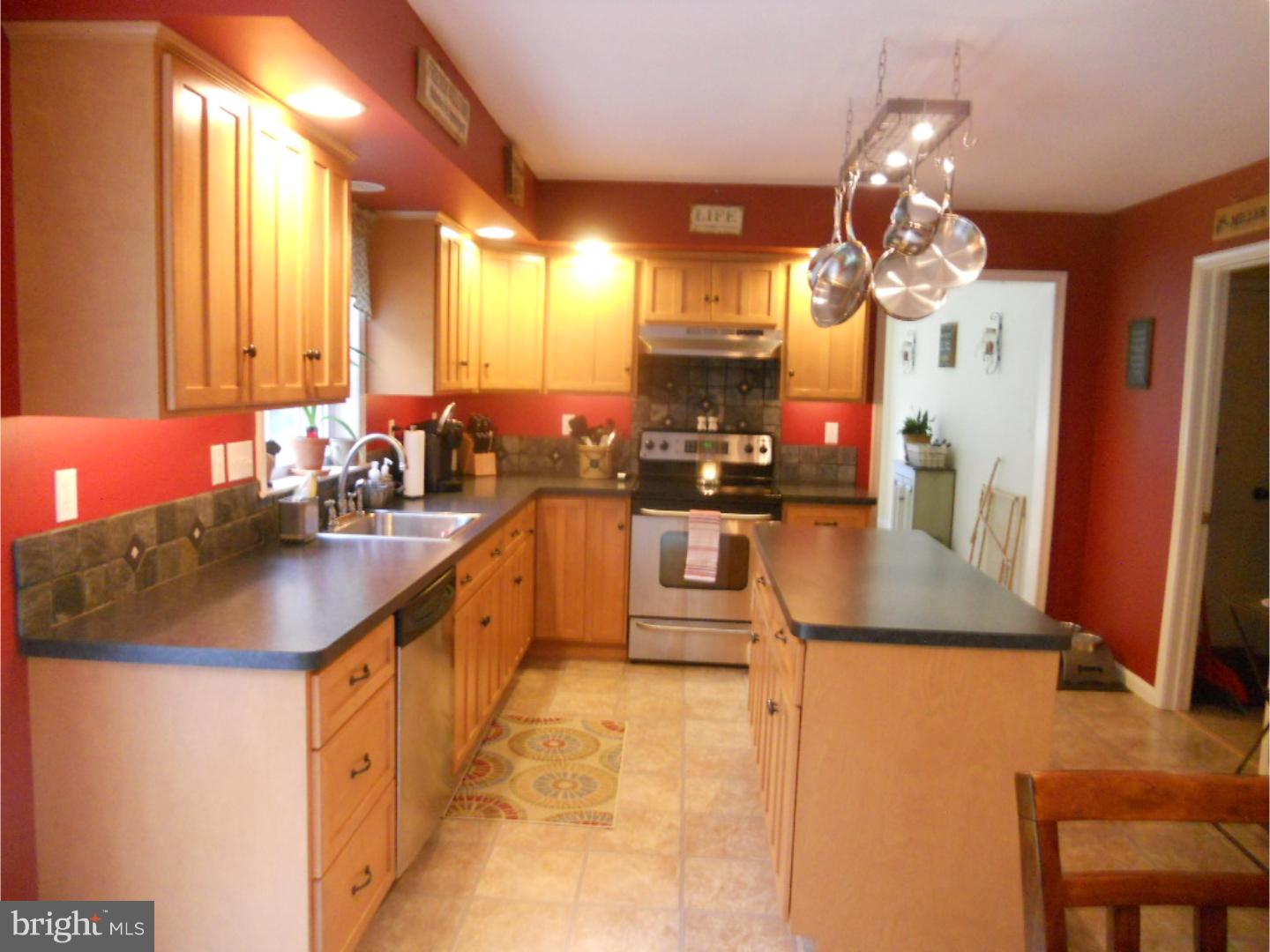 303 Dale Road Barto, PA 19504 - Photo 7 of 23 Gallery Image 7