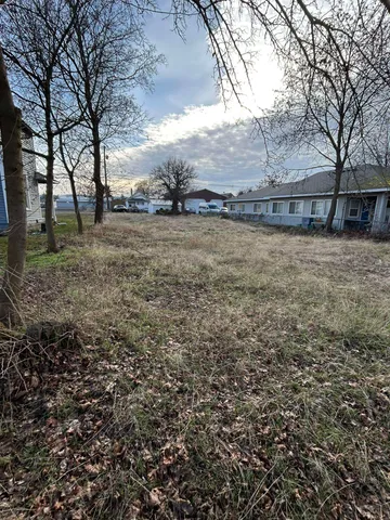 $98,000 | 1924 East Sharp Avenue, Spokane, WA 99202