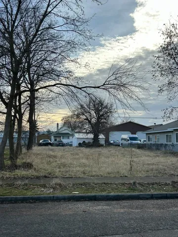 $98,000 | 1924 East Sharp Avenue, Spokane, WA 99202