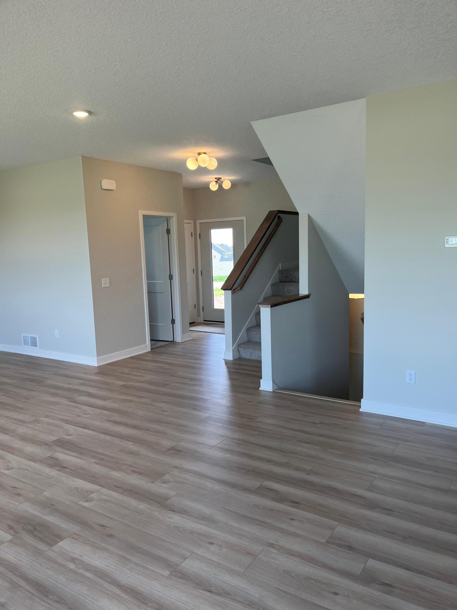 13721 Arrowhead Way Rosemount, MN 55068 - Photo 12 of 34
