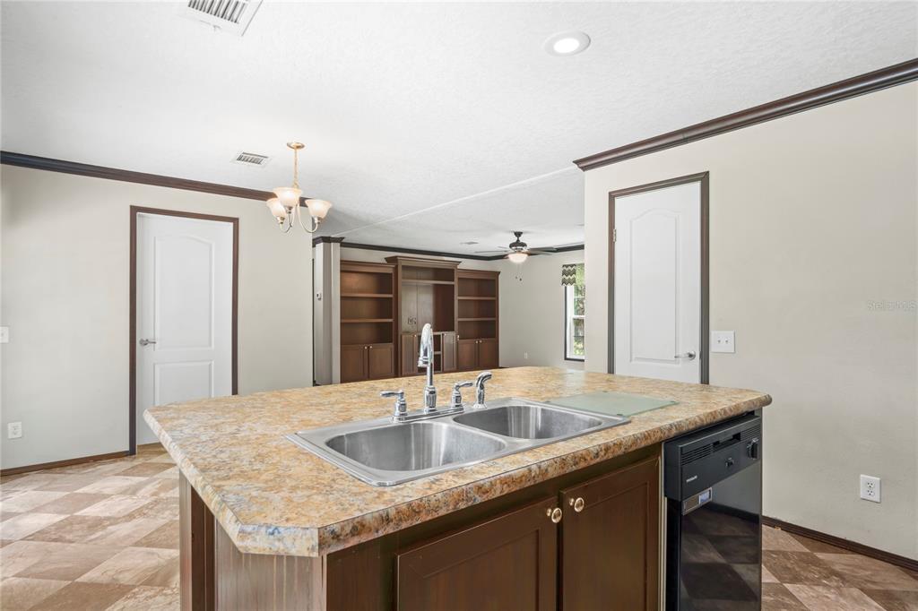 19353 Campground Road Brooksville, FL 34601 - Photo 10 of 55 Gallery Image 10