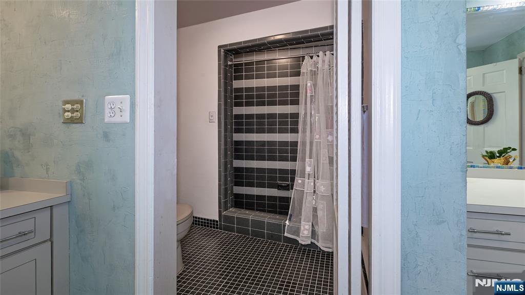 460 Laurel Lane Butler, NJ 07405 - Photo 17 of 32