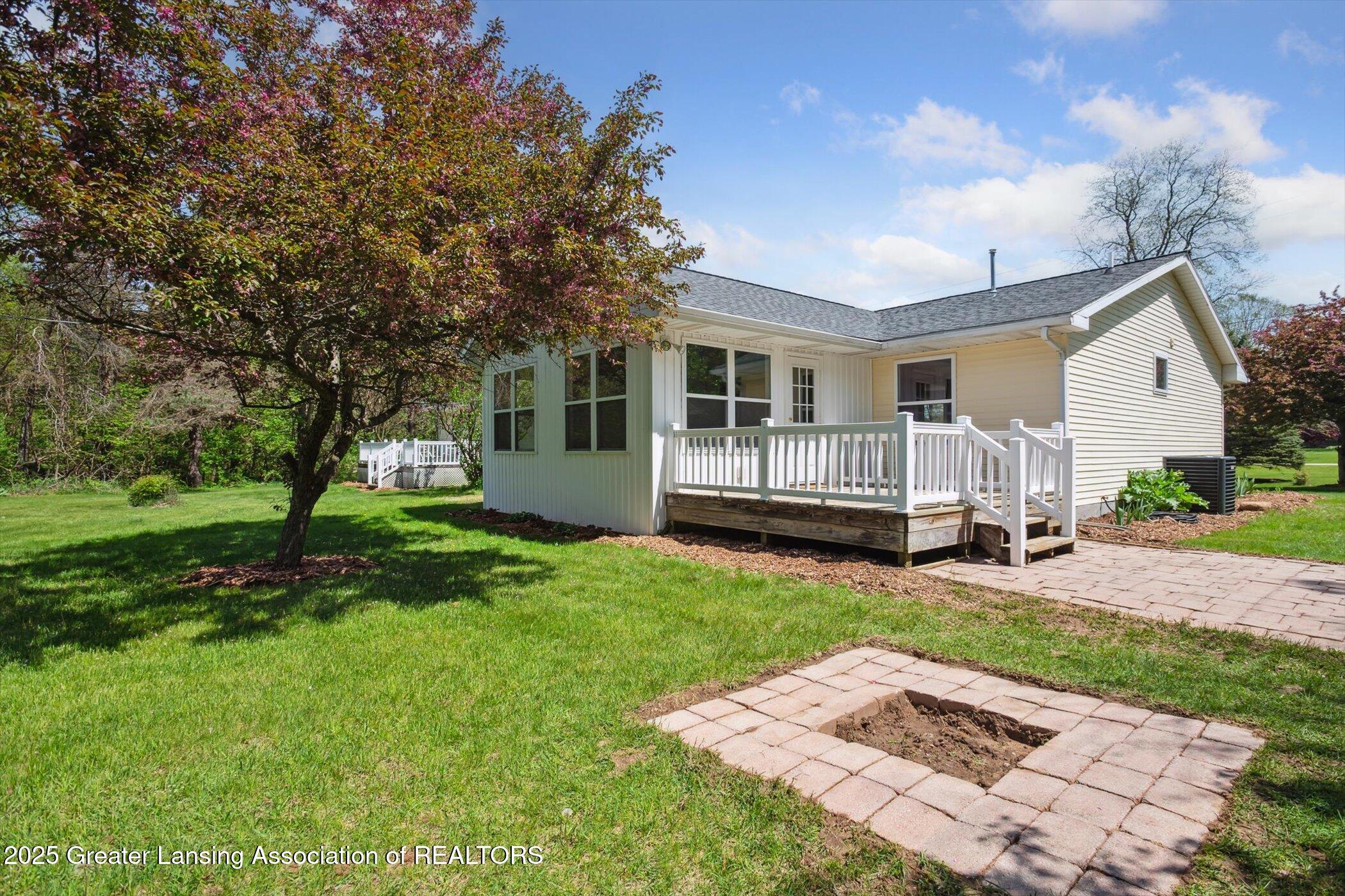 2638 Arch Road Eaton Rapids, MI 48827 - Photo 49 of 52 49-2642-Arch-Rd-Eaton-Rapids-MI-48827-Wi