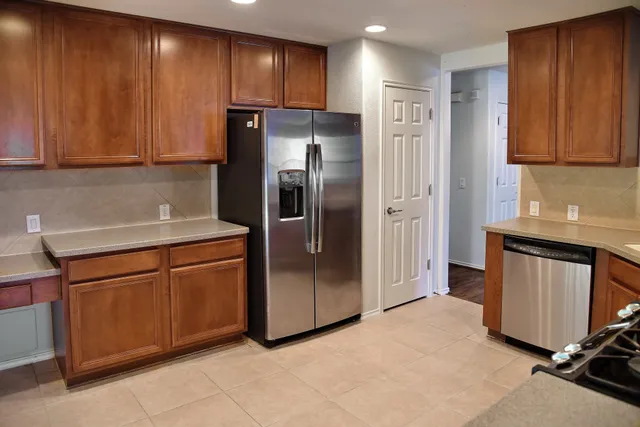 $1,950 | 13600 Breton Ridge Street, Unit 4B, Houston, TX 77070