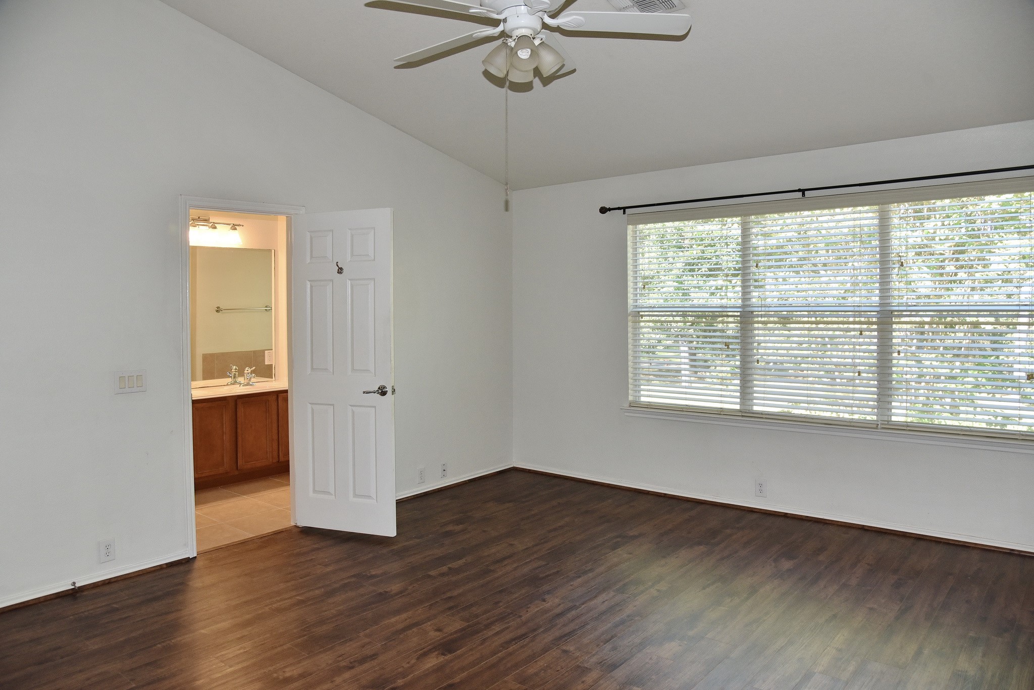 13600 Breton Ridge Street, Unit 4B Houston, TX 77070 - Photo 27 of 36