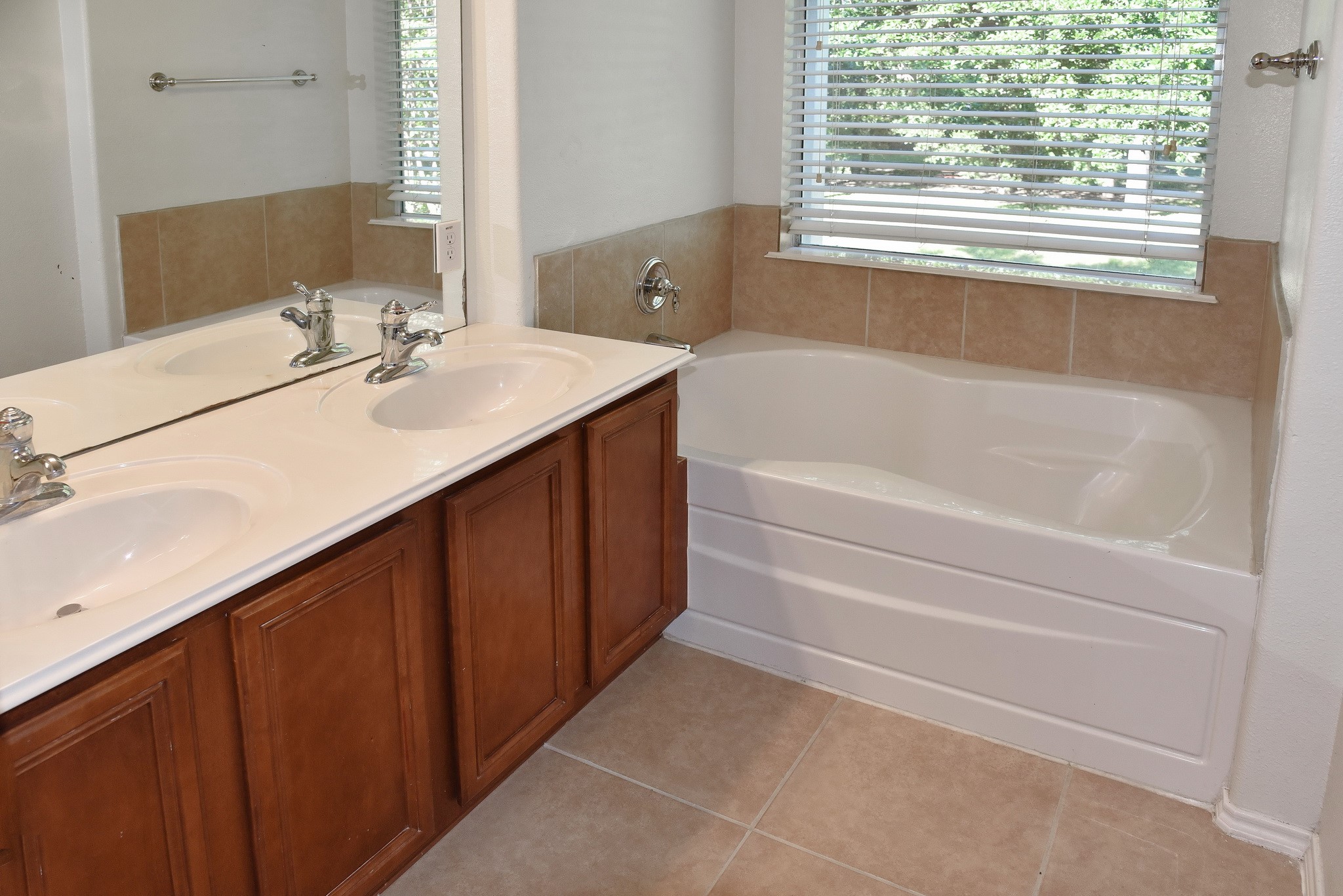 13600 Breton Ridge Street, Unit 4B Houston, TX 77070 - Photo 28 of 36