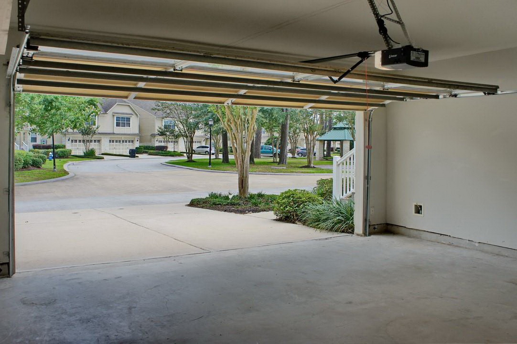 13600 Breton Ridge Street, Unit 4B Houston, TX 77070 - Photo 8 of 36